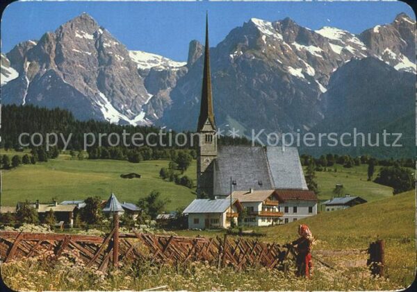 Maria Alm Steinernen Meer Teilansicht mit Wallfahrtskirche