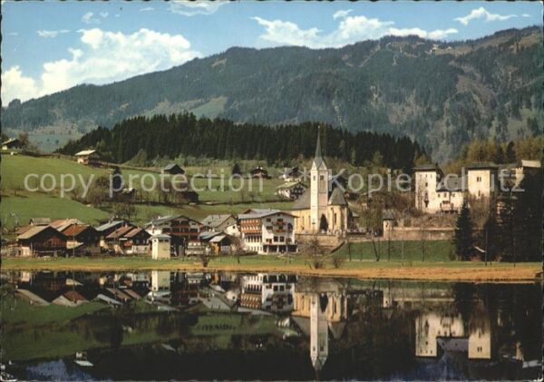 Goldegg mit Bahnstation Schwarzach