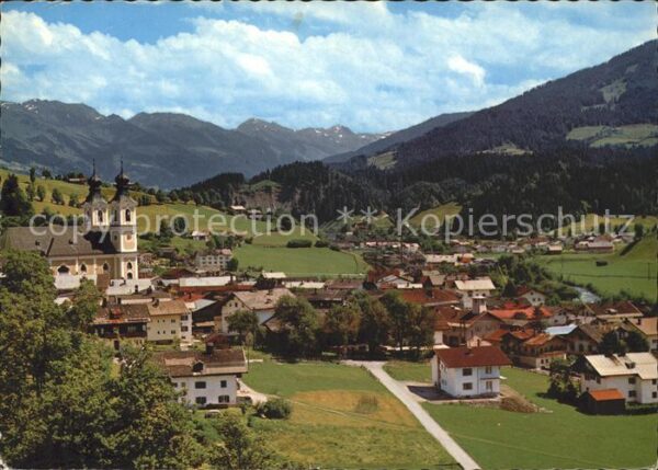 Hopfgarten Brixental mit Windauer Bergen
