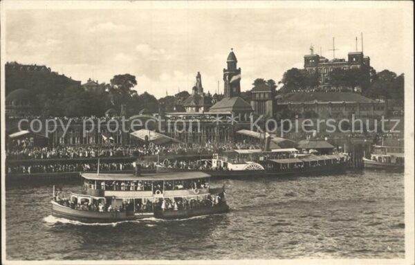 Hamburg Seitenraddampfer