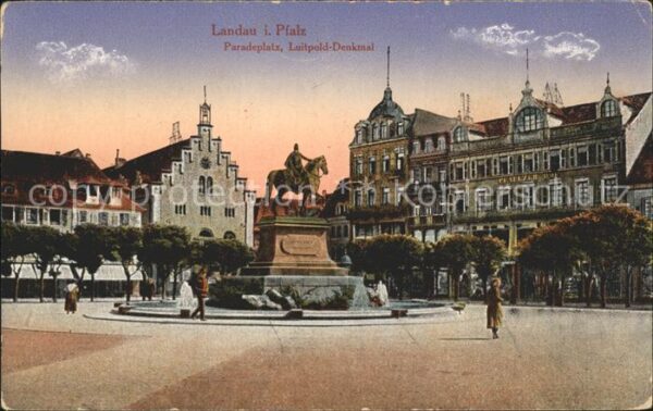 Landau Pfalz Paradeplatz Luitpold Denkmal Reiterstan
