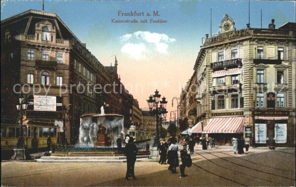 Frankfurt Main Kaiserstrasse mit Fontäne