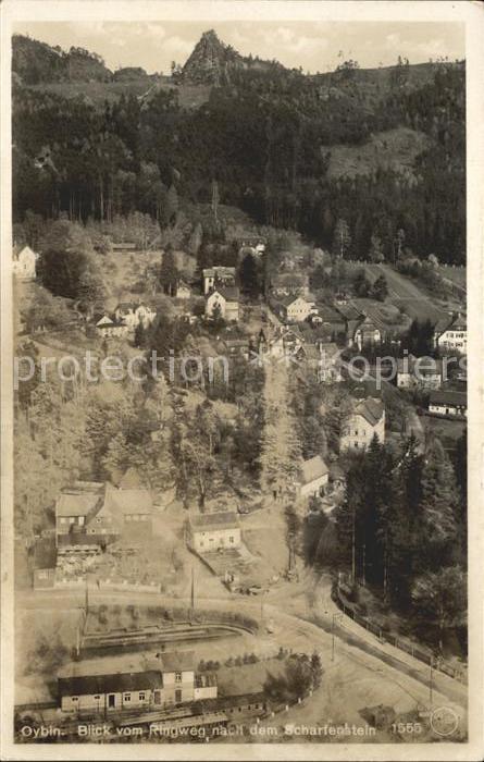 Oybin Blick vom Ringweg zum Scharfenstein