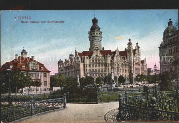 Leipzig Neues Rathaus vom Schmuckplatz