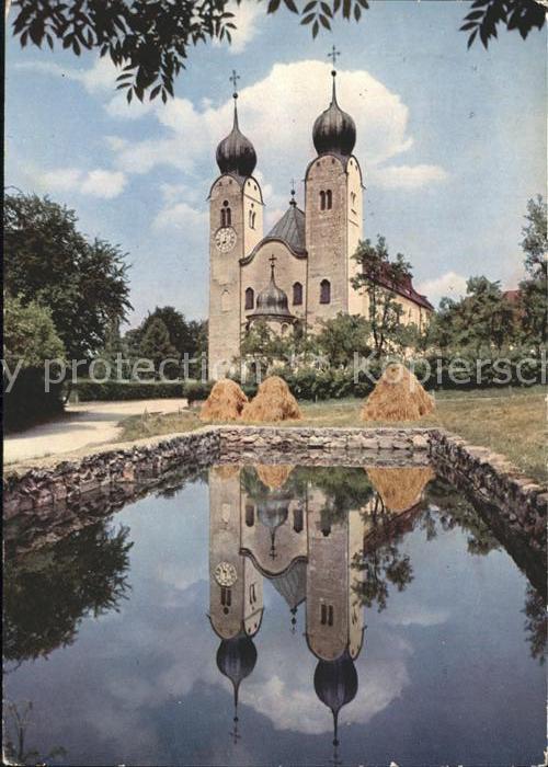 Baumburg Alz Kirche des ehemaligen Autustinerstiftes