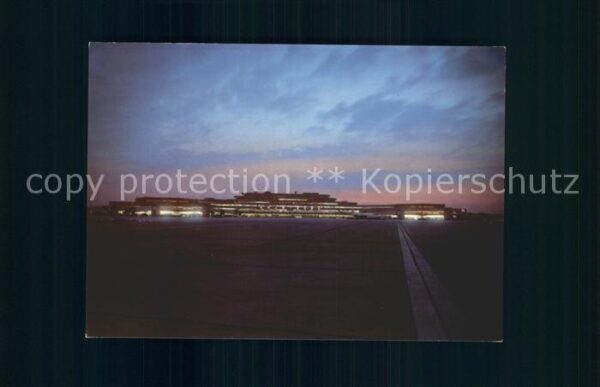 Koeln Rhein Flughafen Köln/Bonn bei Nacht