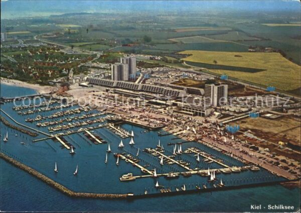 Kiel Schielksee Olympia Hafen mit Olympia Ze