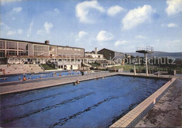 Schmallenberg Wellenschwimmbad Hallenbad Stadt- und T