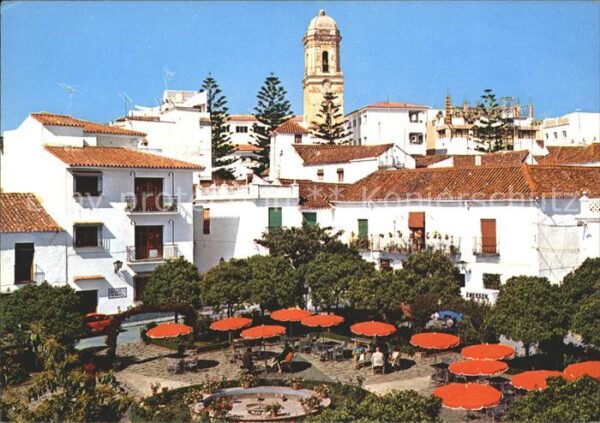Estepona Plaza de Josè Antonio Vista general