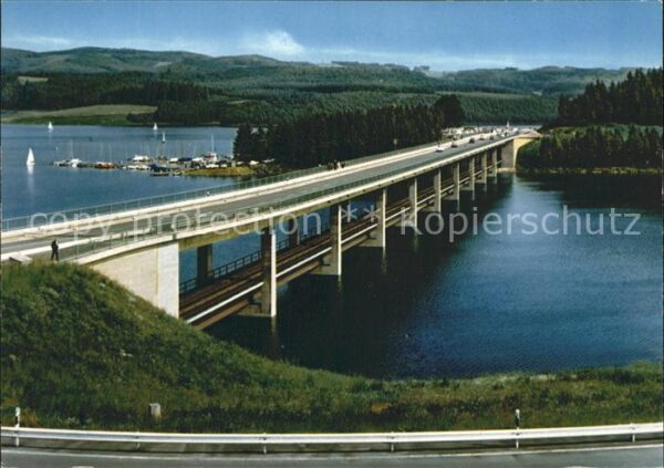 Biggesee Listertalbrücke und Bootshafen