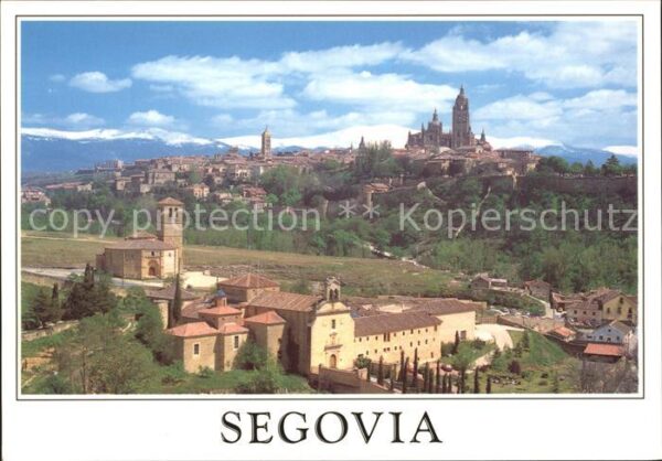 Segovia Iglesia de la Vera Cruz y Catedral Vist