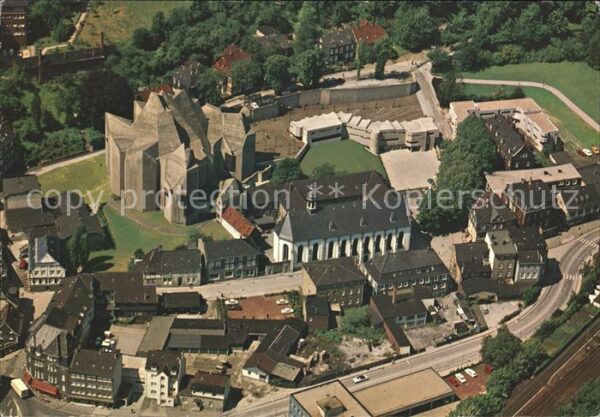 Neviges Velbert Neue Wallfahrtskirche mit Pilgerzentrum