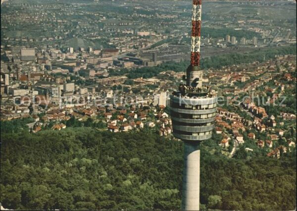 Stuttgart mit Fernsehturm Fliegeraufnahme