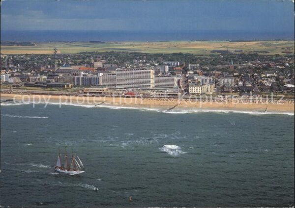 Westerland Sylt Fliegeraufnahme Strand und Ort Segelsch