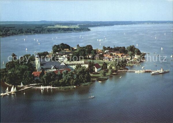 Fraueninsel Chiemsee mit Kloster Frauenwörth Fliegeraufnahme