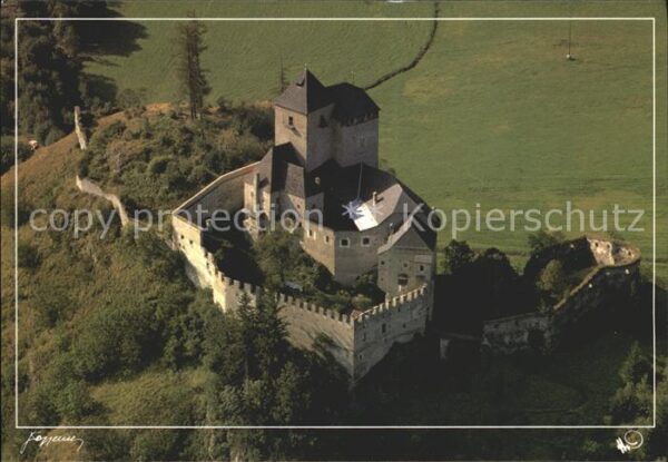 Sterzing Suedtirol Schloss Reifenstein Fliegeraufnahme