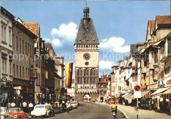 Speyer Rhein Maximilianstrasse mit Altpörtel