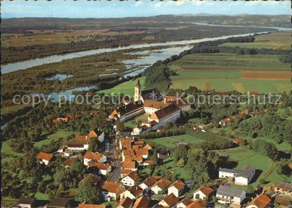 Reichersberg Inn Fliegeraufnahme mit Inn