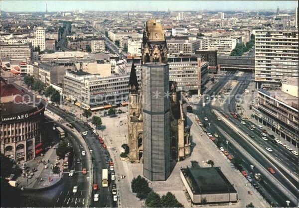 Berlin Kaiser Wilhelm Gedächtniskirche und Eur