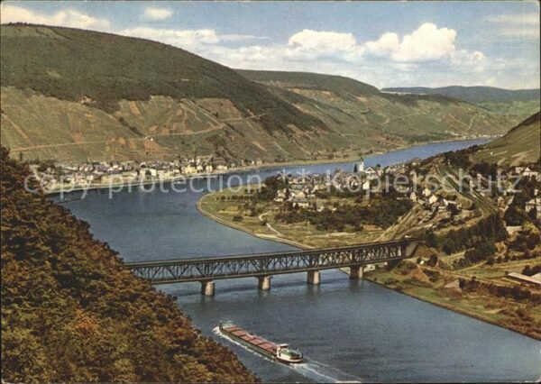 Bullay Mosel Blick von Marienburg mit Alf