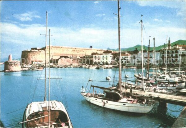 Kyrenia Hafen Burg