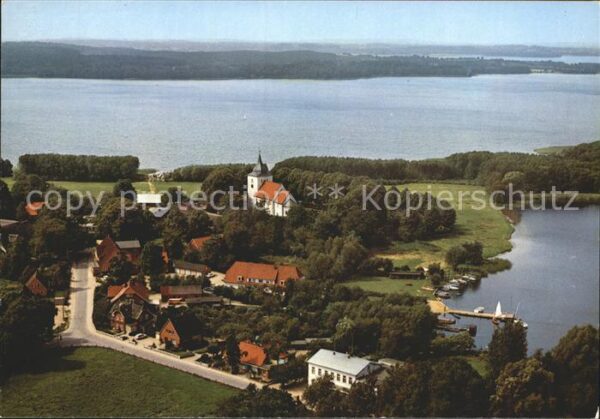 Bosau Fliegeraufnahme mit Plöner See