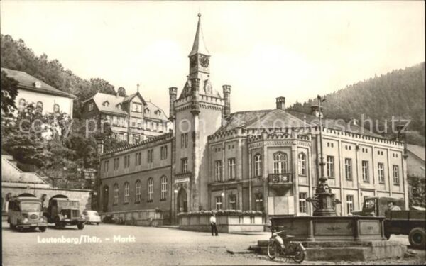 Leutenberg Thueringen Markt Brunnen