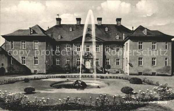 Antfeld Schloss Fontäne