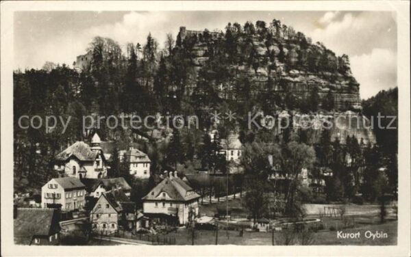 Oybin Ansicht mit dem Berg Oybin Zittauer Geb