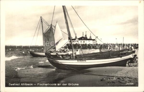 Ahlbeck Ostseebad Fischerboote an der Brücke