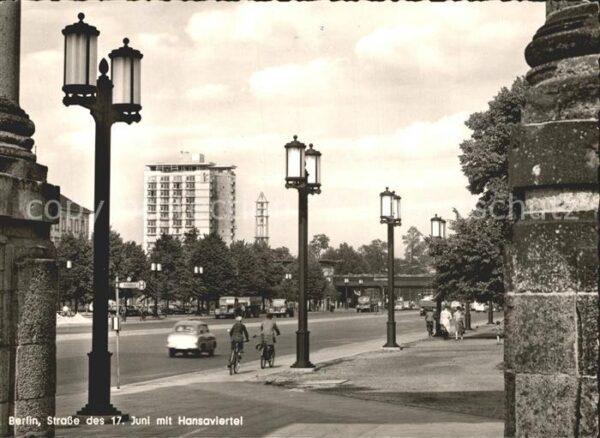 Berlin Strasse des 17ten Juni mit Hansaviertel