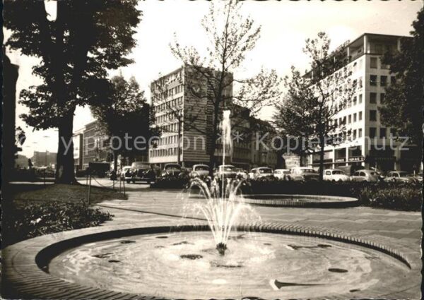 Koeln Rhein Kaiser Wilhelm Ring Brunnen
