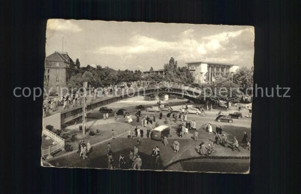 Duesseldorf Aluminiumbrücke und Europa Halle