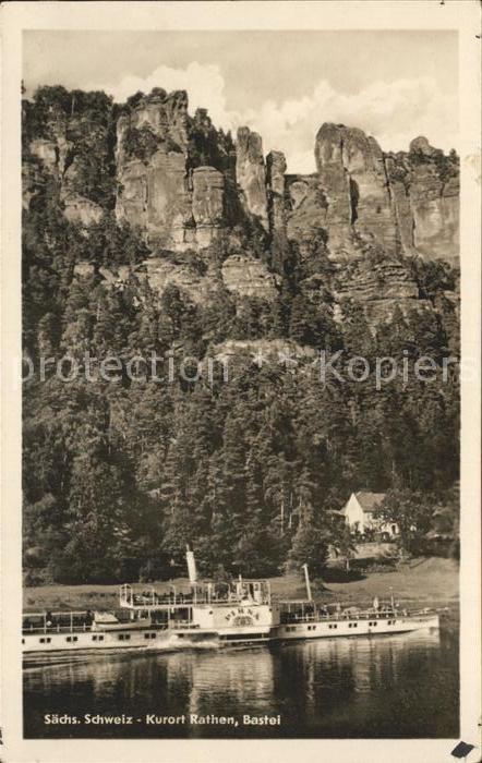 Rathen Saechsische Schweiz Dampfer Pirna vor der Bastei