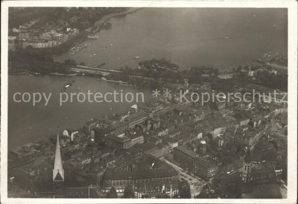 Hamburg Fliegeraufnahme Lombardsbrücke Alster