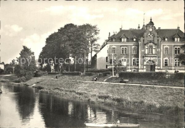 Grossenhain Sachsen Seeufer mit FDJ Haus