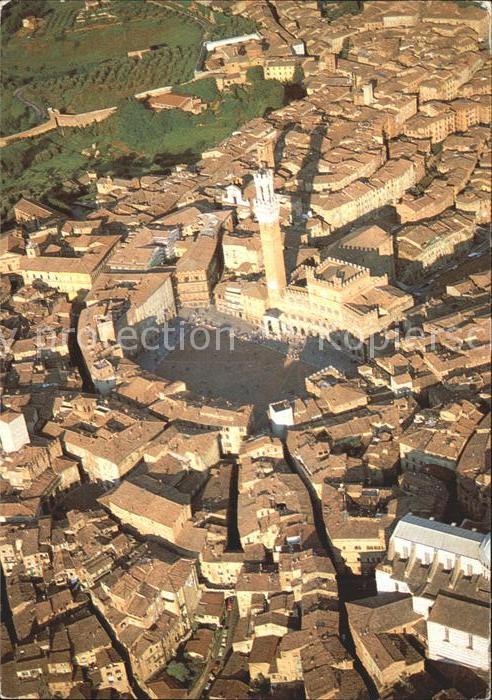 Siena Piazza del Campo e Palazzo Comunale