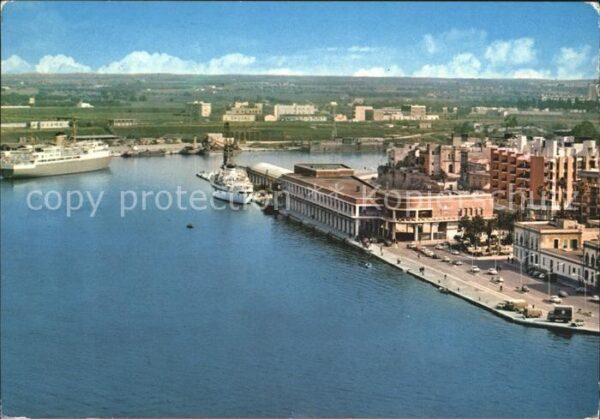 Brindisi Hafen Fliegeraufnahme