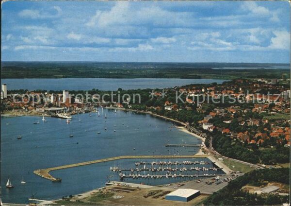 Eckernfoerde Fliegeraufnahme mit Hafen