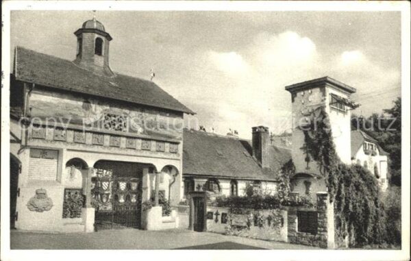 Koenigstein Taunus Klostergut Rettershof mit Reitschule un