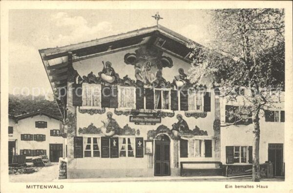 Mittenwald Bayern Ein bemaltes Haus Fassadenmalerei