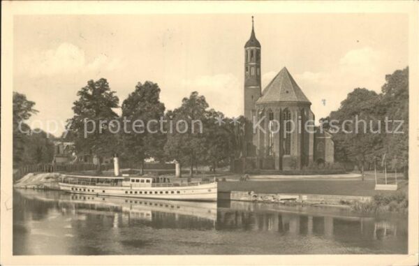 Brandenburg Havel Salzhof mit Johanniskirche Dampfer