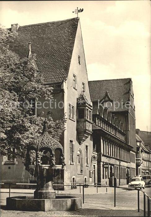 Aschersleben Rathaus mit Hennebrunnen