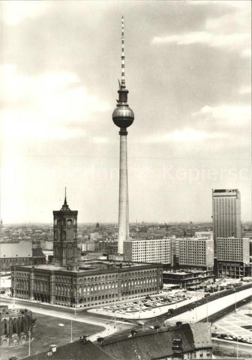 Berlin Rathaus und Fernsehturm