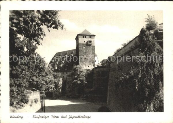 Nuernberg Fünfeckiger Turm und Jugendherberge