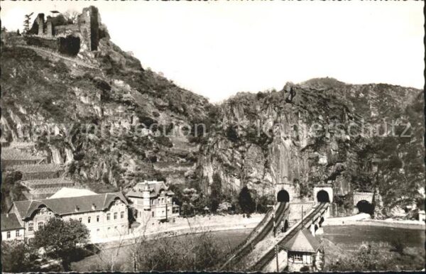 Altenahr Burgruine Are 3 Tunnels