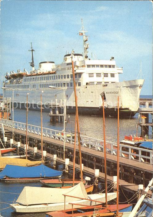 Faehre Ferry Bac Traghetto-- Warnemünde