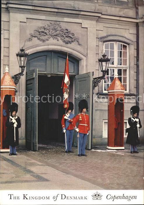 Leibgarde Wache Copenhagen Royal Guard Amalienborg