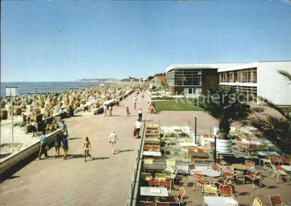 Groemitz Ostseebad Promenade mit Strand und Meerwasser Bra