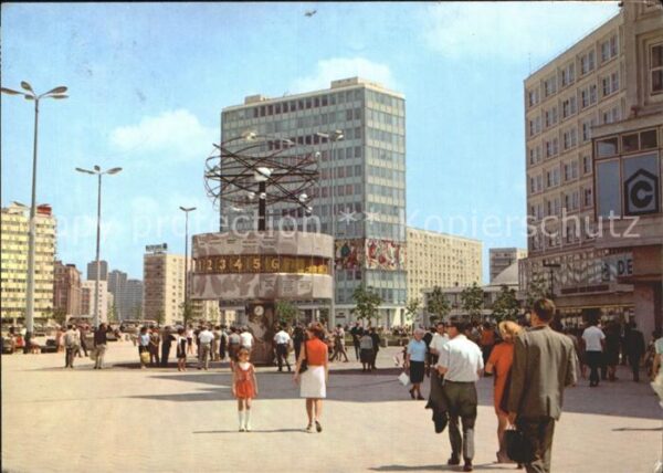 Berlin Alexanderplatz Urania Weltzeituhr Haus